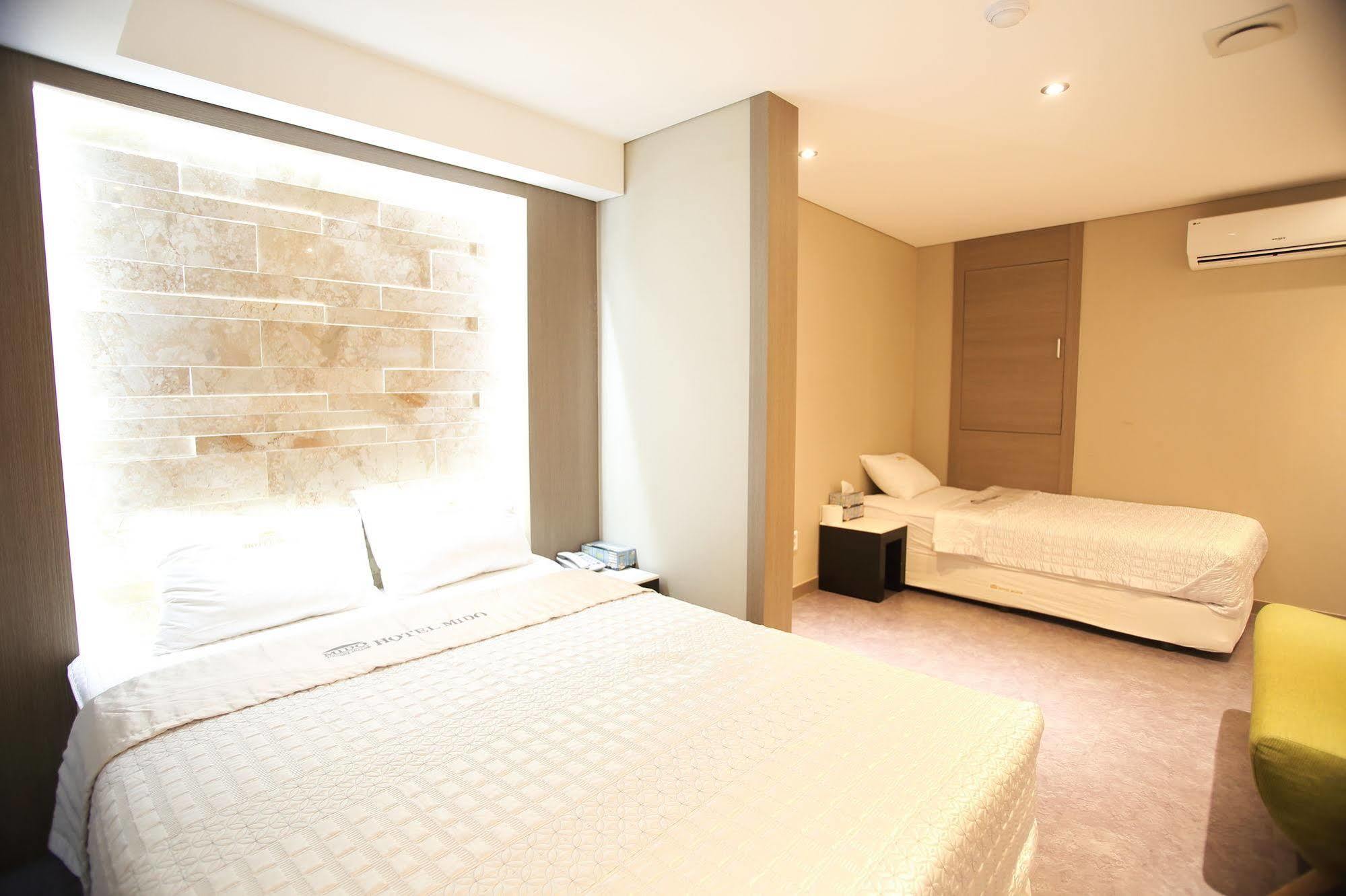 Hotel Mido Myeongdong Seoul Exteriör bild